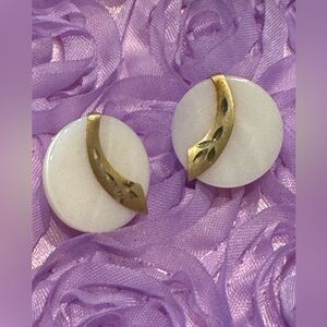 Mother of pearl disc earrings w/ 14k gold diamond- cut accents & posts